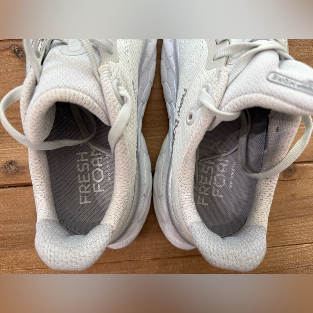 New Balance Women's Fresh Foam Shoes 8.5 Wide - Picture 11 of 15